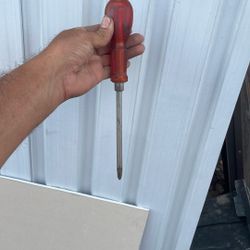 Screw Driver 