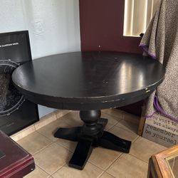Black Table (Round) 