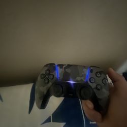 PS5 DualSense Controller – Works Perfect