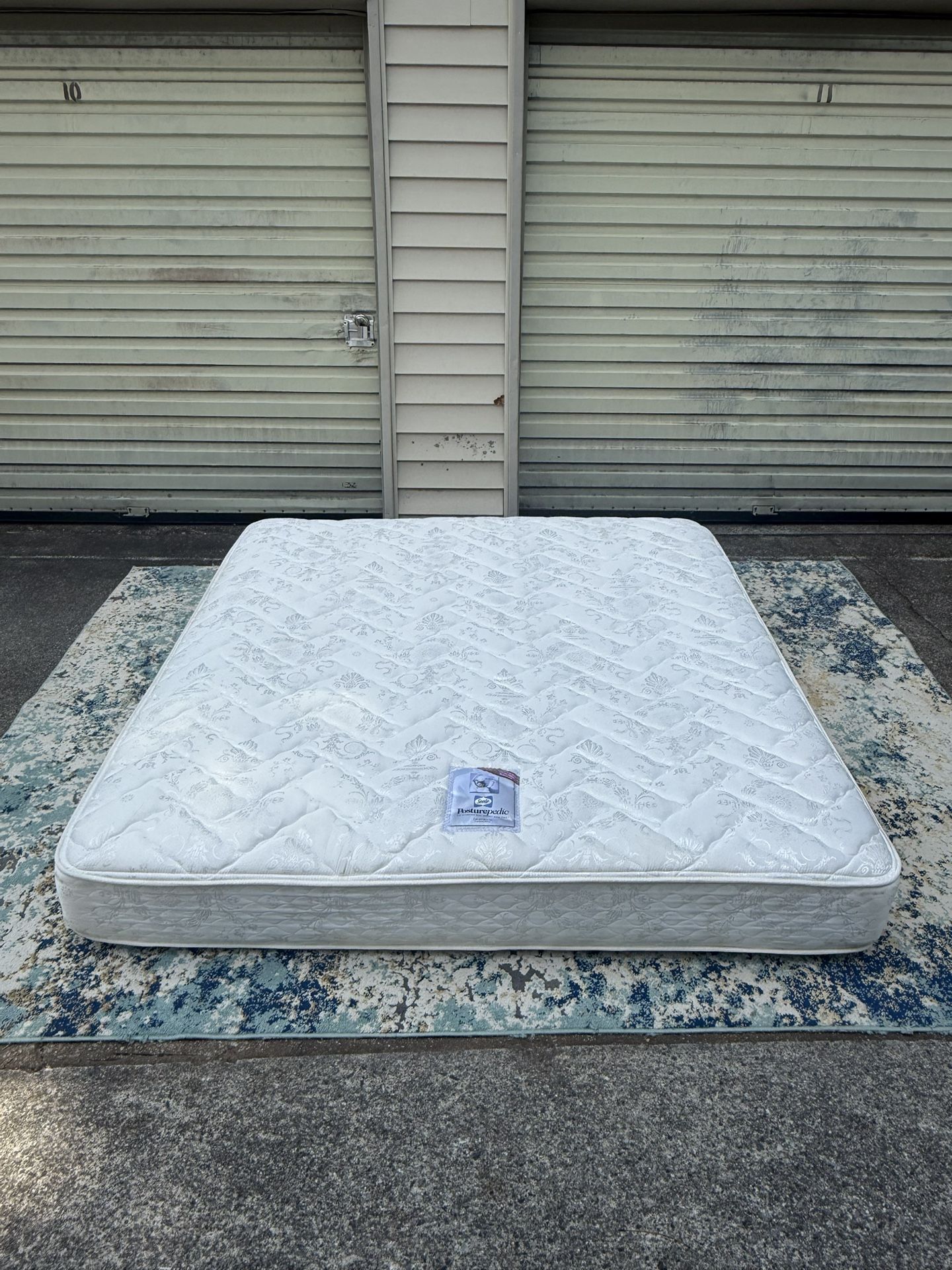 King Size Mattress (Delivery Available)