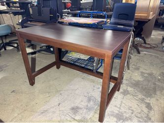 Small Modern Desk