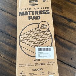 Brand New Mattress Pad King Size White 