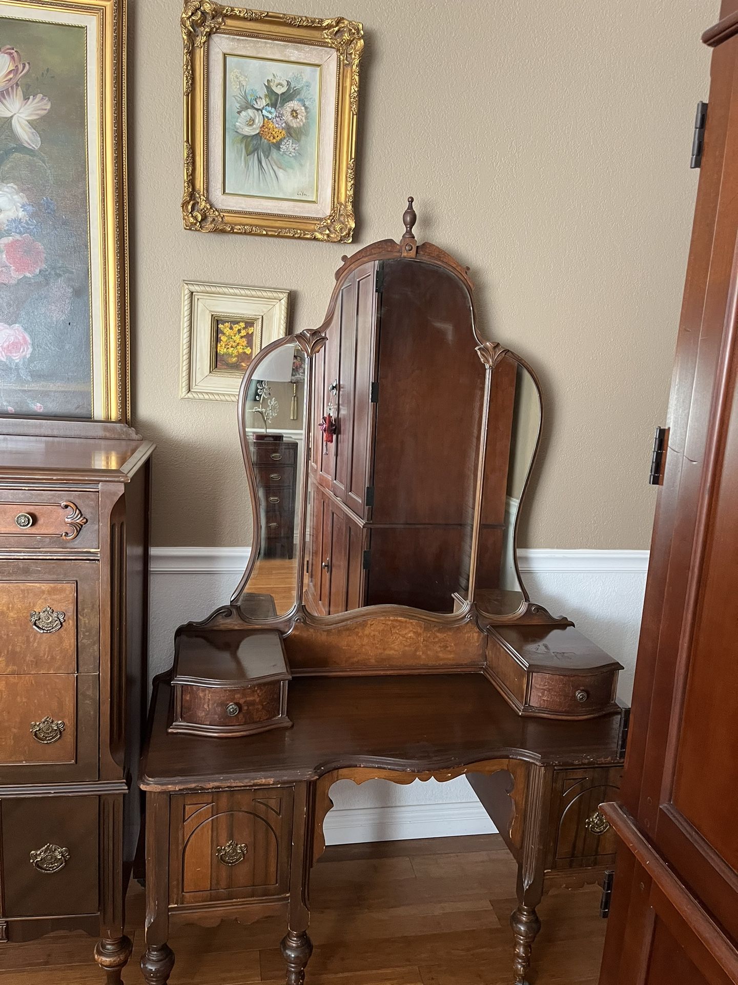 Antique vanity for Sale in Riverside, CA OfferUp