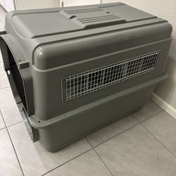 Petmate Large Airline Kennel Dog Crate 40 Inch Brand New