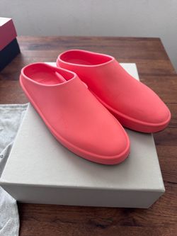 Fear of God California mule size 43