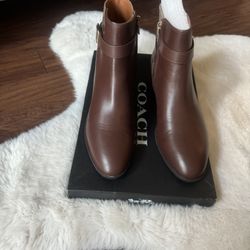 Coach Women’s Leather Boots Size 7.5 / Brand New 