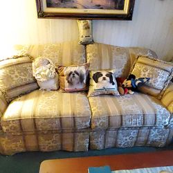 Complete living room set couch chairs and tables coffee table Everything Must Go mint condition