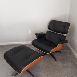 Herman Miller Eames Style Replica Lounge Chair | Price Reduced