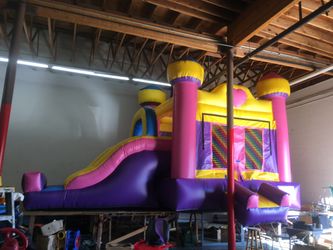 Bouncy Castle With Slide