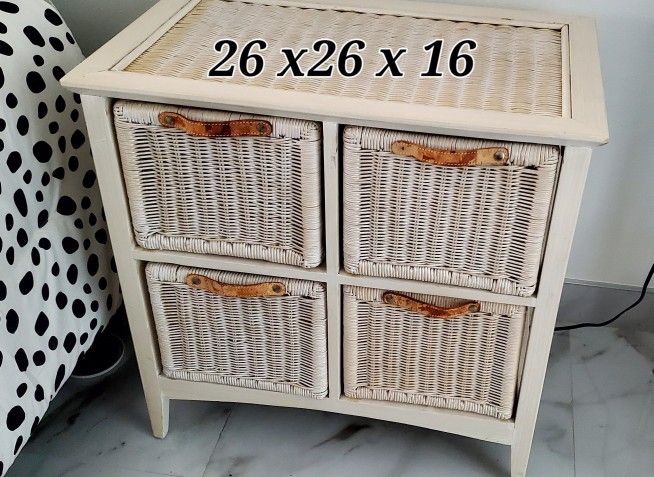 Wicker Dressee Perfect Condo Size