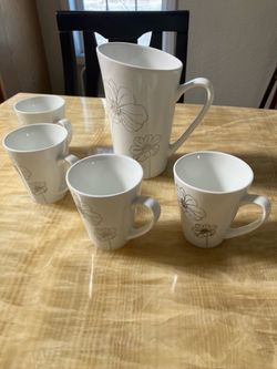 China Set Mugs and Picher