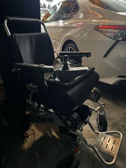Electric Foldable Electric Wheelchair