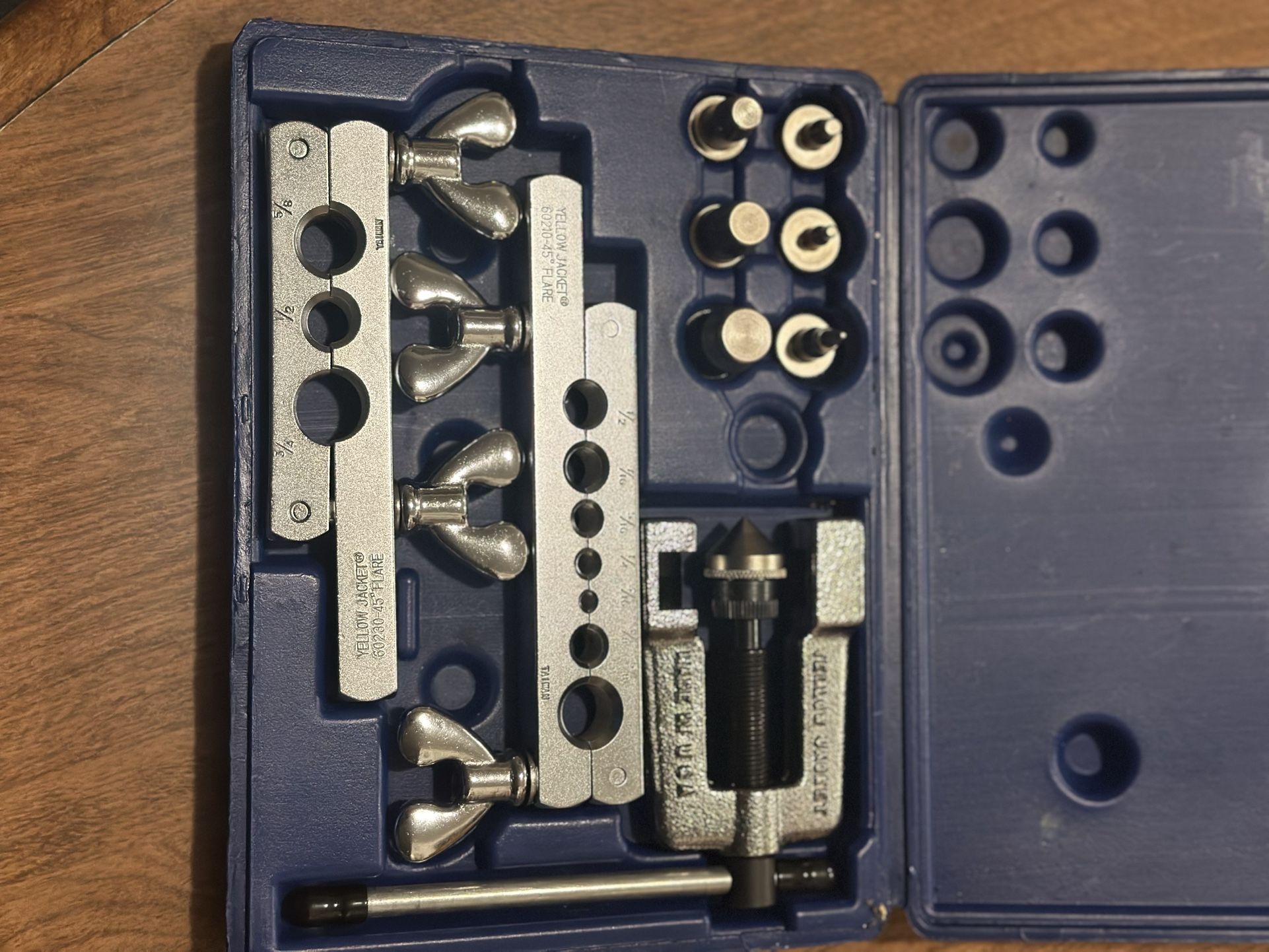 Yellow Jacket Flaring tool