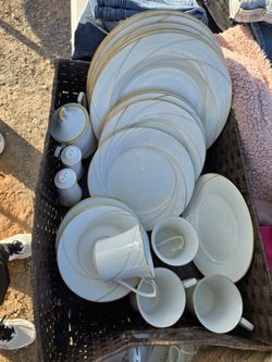 Noritake Fine China Golden Tide