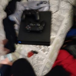 Ps4 Basicaly New Never Play It 