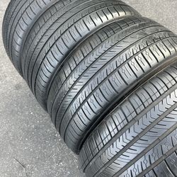 Selling Set Of Michelin 235/45/18
