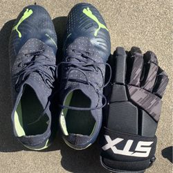 Soccer Cleats / Goal Keeper Gloves ( Pair ) 