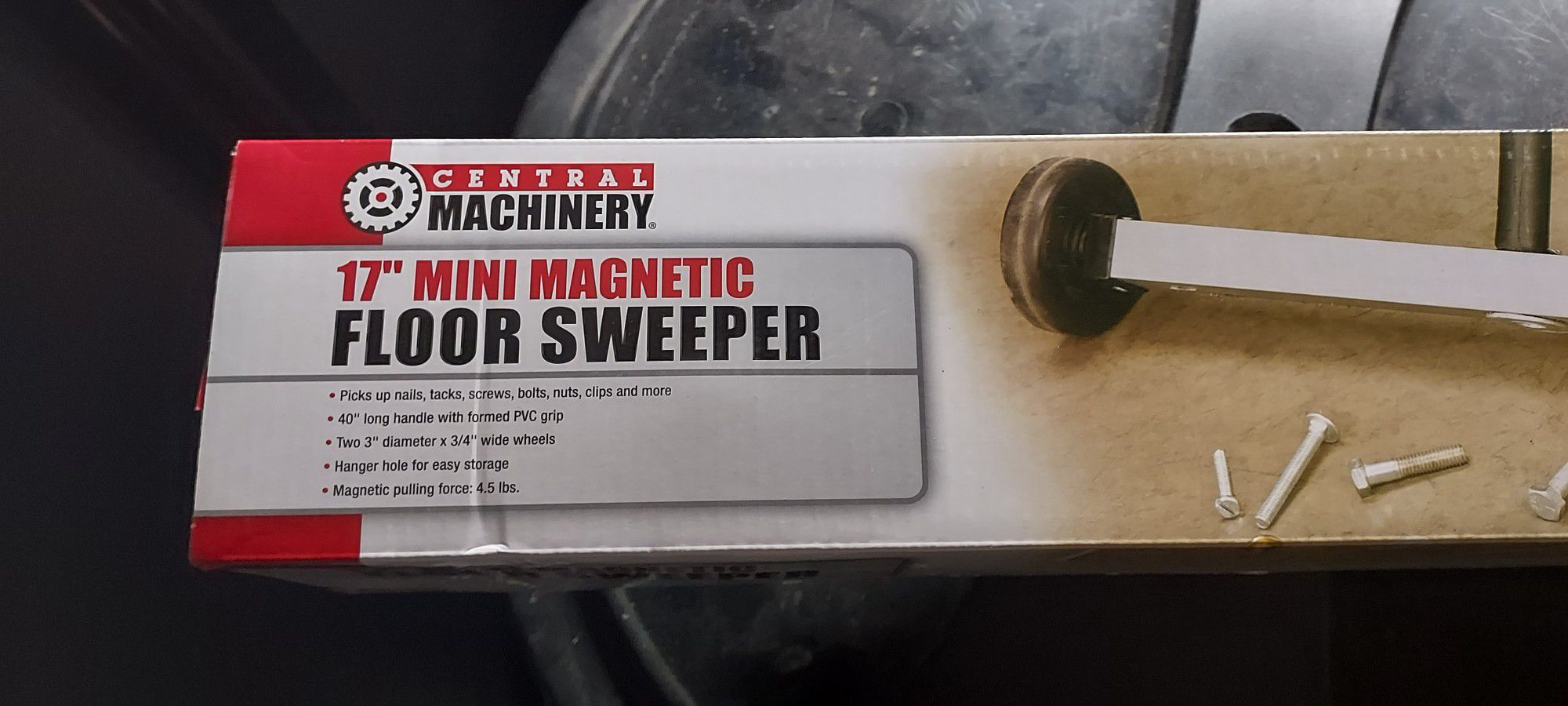 17in Mini Magnetic Sweeper