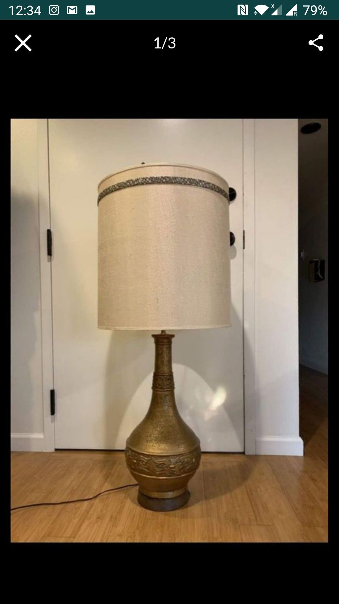 Floor lamp