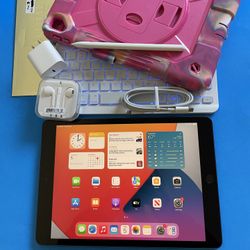 Apple IPad 7th Generation (10.2” Retina /Latest IOS 18/ 2019 model) 32GB with stylus pen, keyboard, case  & Accessories (128GB $299) 