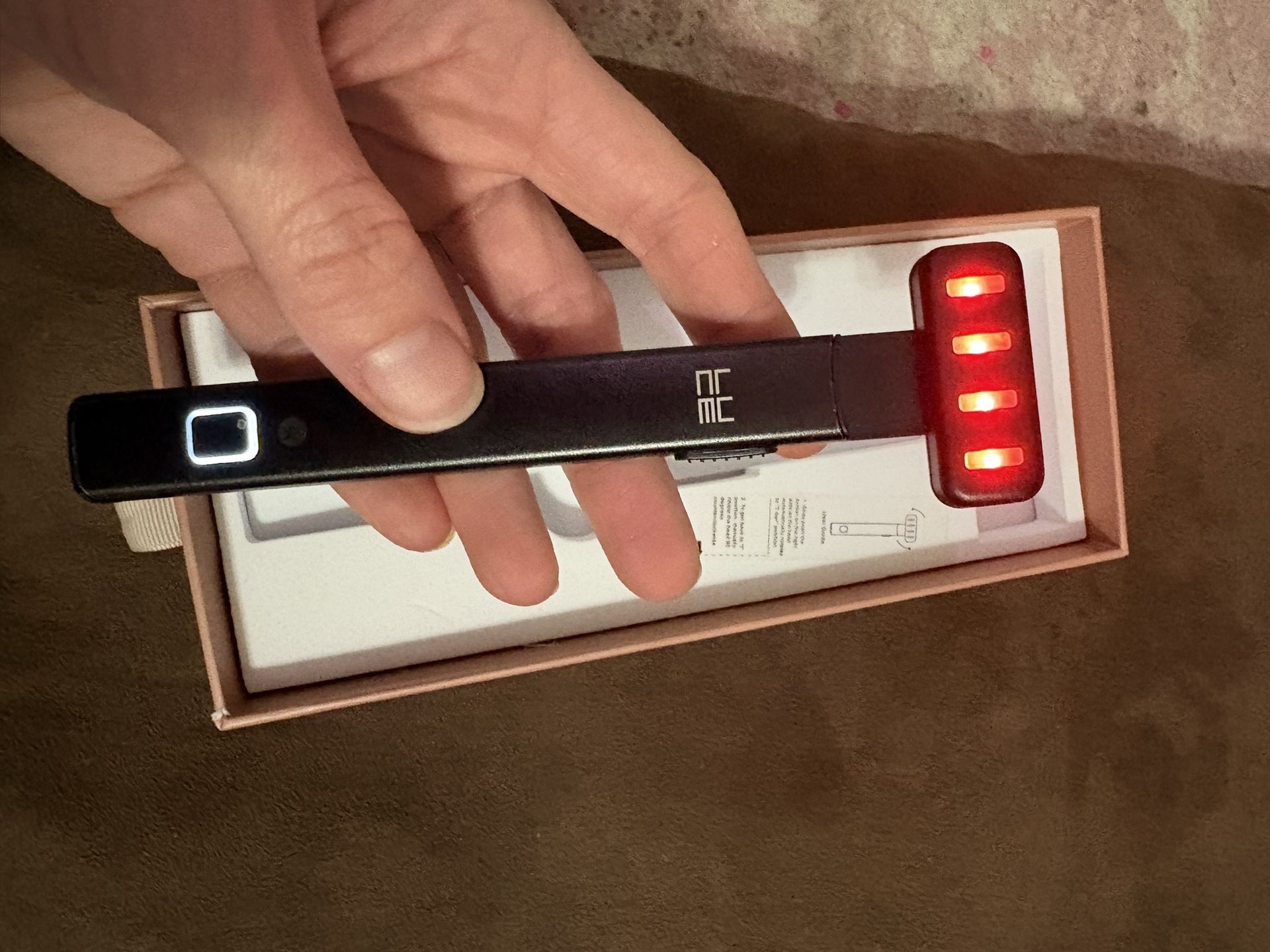 Face-Massager, Red and Blue Light Therapy for Face