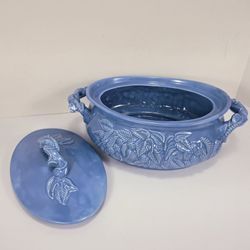 Lois McReynolds Vintage USA 1975 Blue Cover Dish