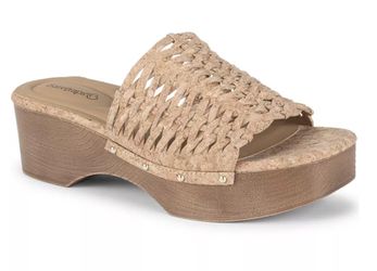 Baretraps sandals size 6