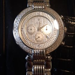 RAYALTY Diamonds Silver Tone Chronograph 34mm Analog Quartz Watch