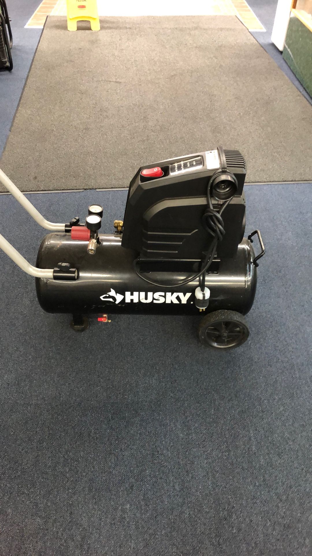 Husky Model# 0300813A 8-Gallon 135PSI Air Compressor (72173-1)