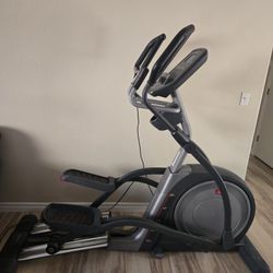 Elliptical With Adjustable Incline