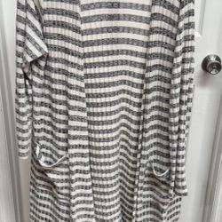 LulaRoe Adult Size Large Cover Just $5