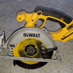 18V Dewalt Circular Saw