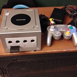 Nintendo GameCube console working