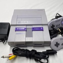 Good Condition Super Nintendo With Two Controllers