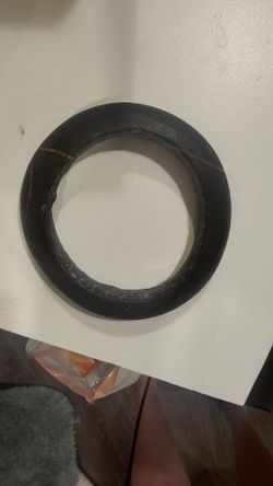 Prehistoric bangle with quartz vein