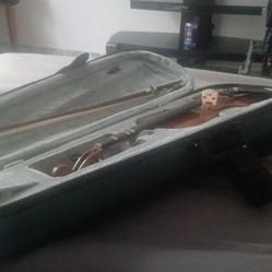 Liker New violin