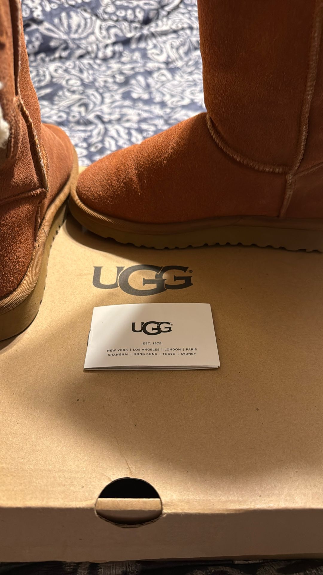 UGG BOOTS