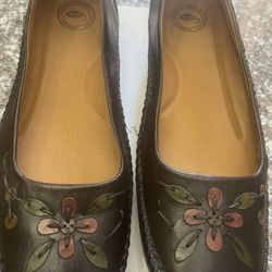 Dark Brown Leather Nurture Shoes For Women Size 9M