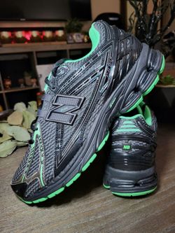 NEW BALANCE 1906R 'DARK SILVER METALLIC LAB GREEN'
