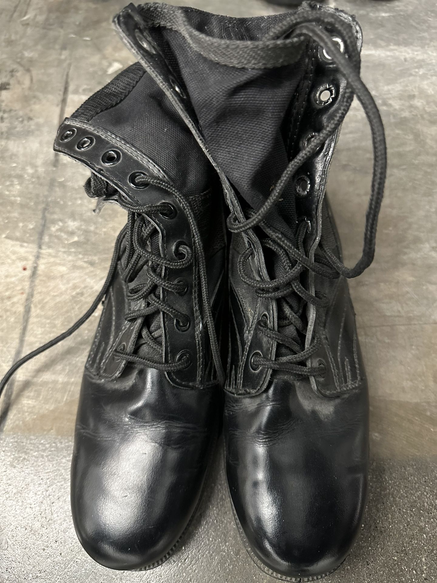 Men’s Size 9 Work / Military Style Boot