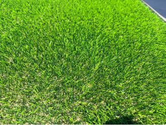 Brand new turf grass 15x18 ft and 10 inches $375