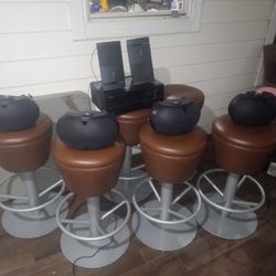 4 Ev Speakers 2 Bose  bar Stools  