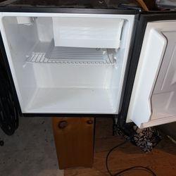 Mini Refrigerator 