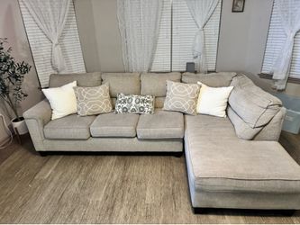Sectional couch