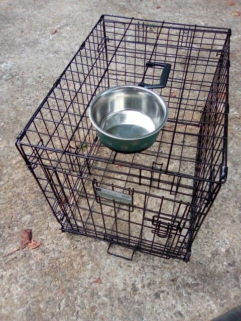 Dog Cage Small 24 +Bowl 20.00