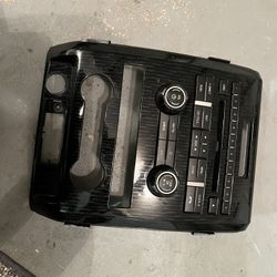 Ford pickup Radio/CD Plate 
