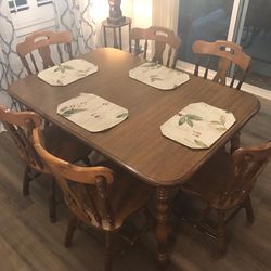 Breakfast Extension Leg Table W/6 Side Chairs