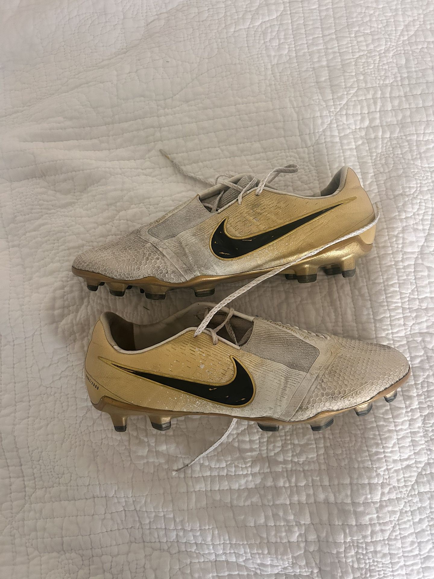 Nike Phantom Venom Elite SE FG Metallic Vivid Gold