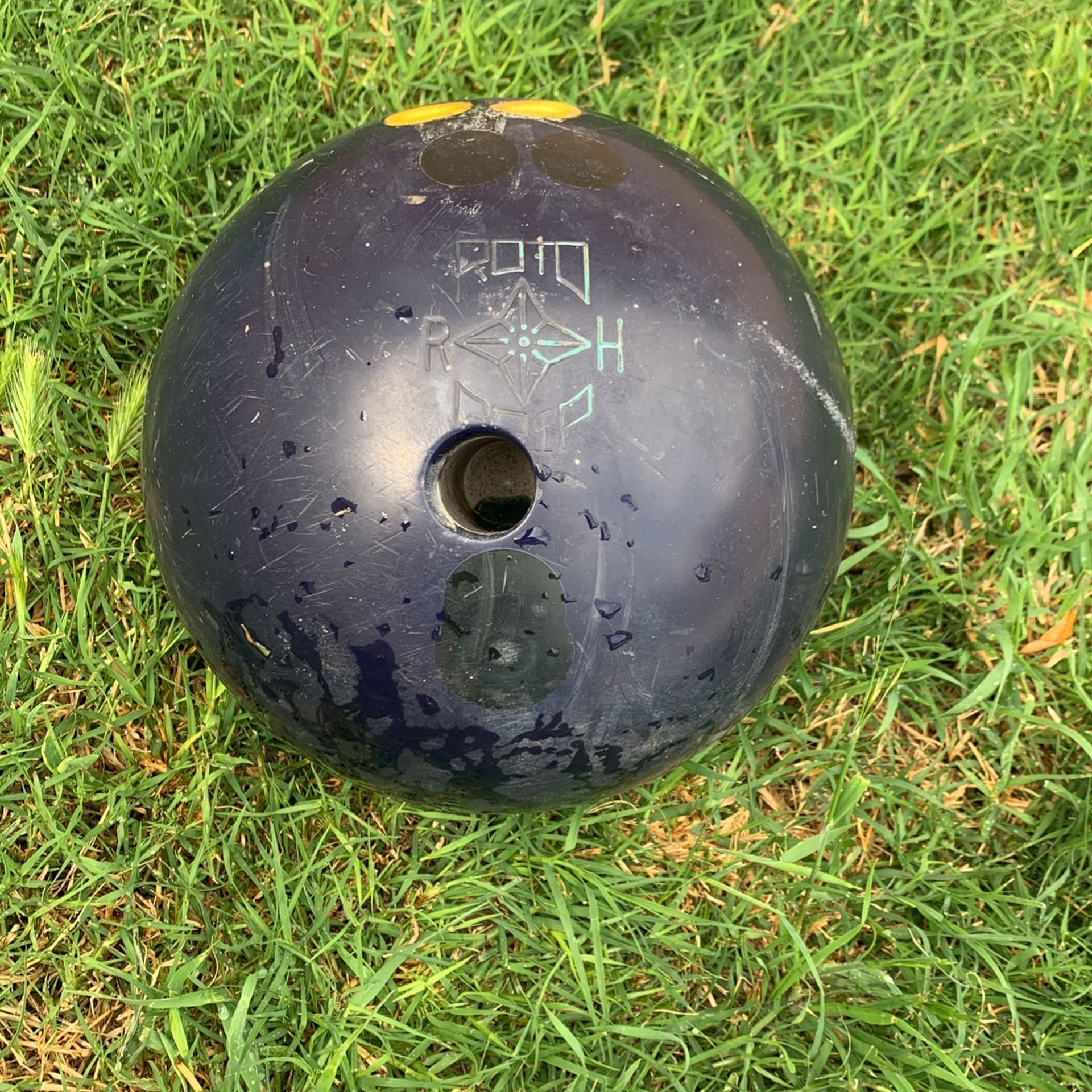 RH Bowling ball 15.6lbs