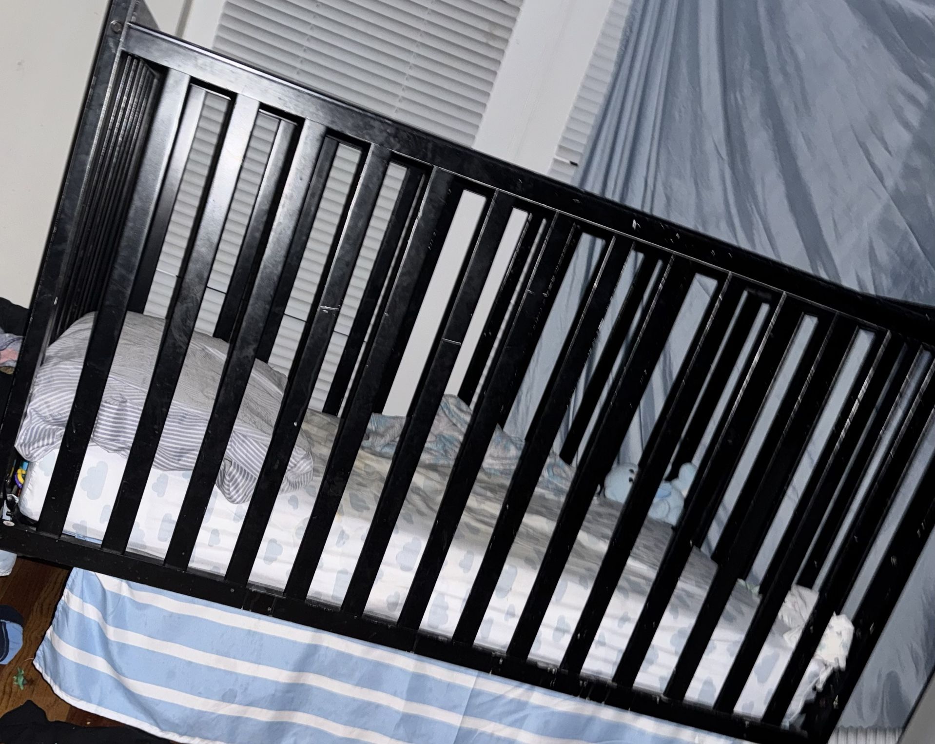 Crib & Mattress